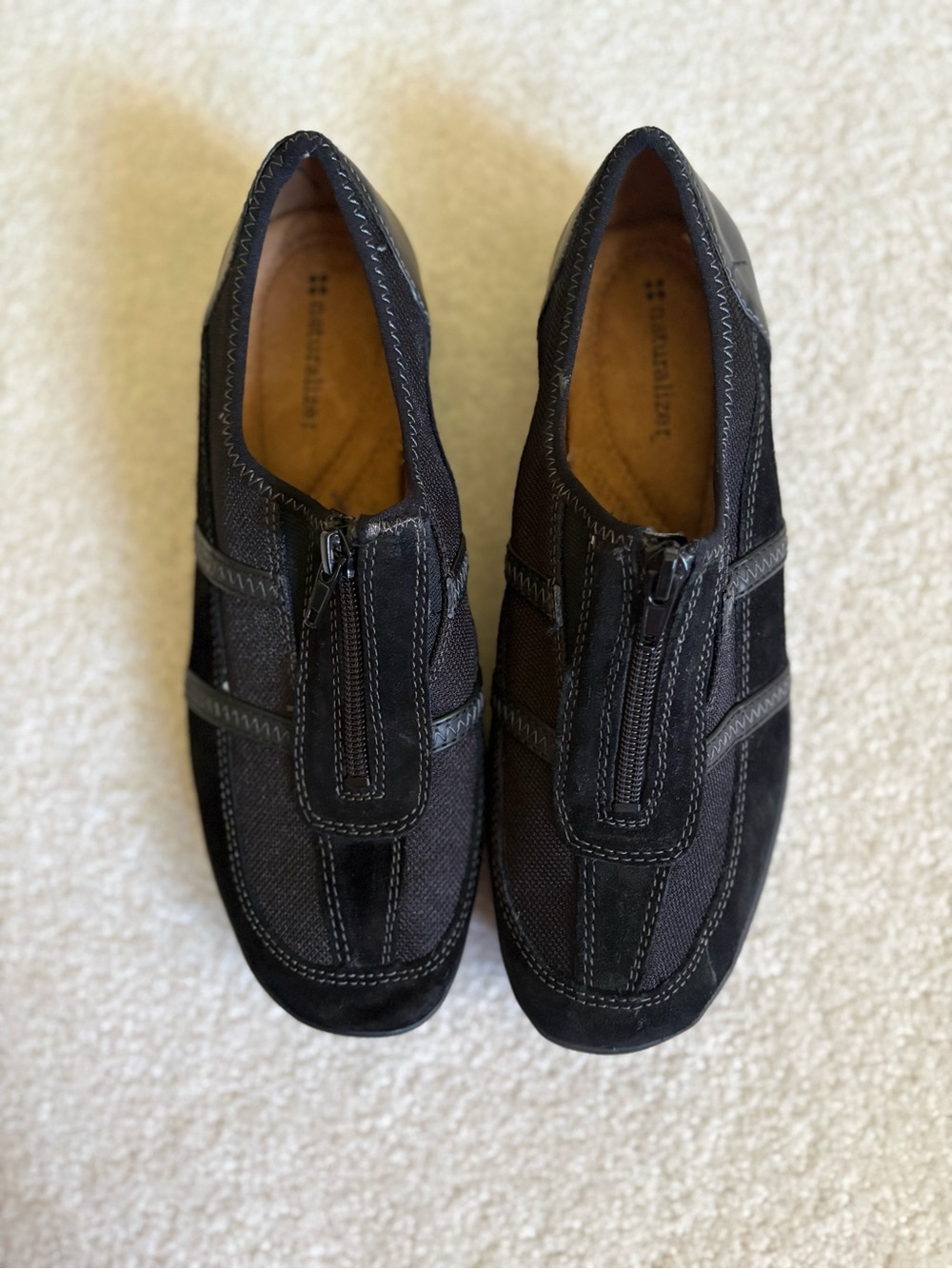 NWOT Naturalizer Black Suede Zip-Front Slip-On Women’s Loafers Size 8M